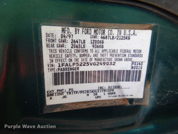 image for item IR9015 1997 Ford Taurus GL