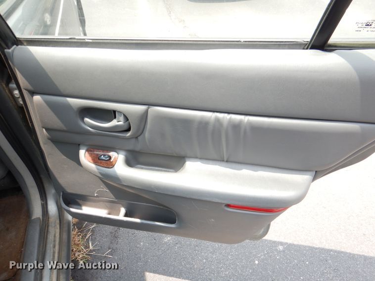 image for item IR9017 2005 Buick Century