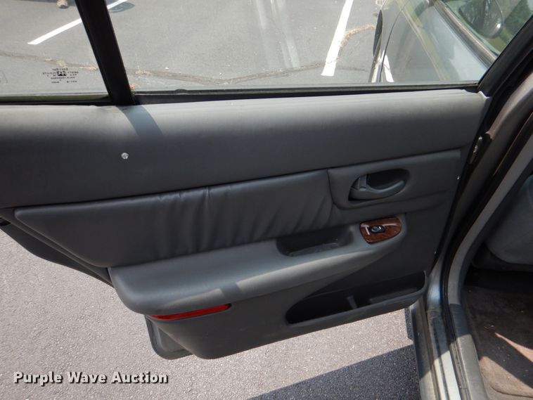 image for item IR9017 2005 Buick Century