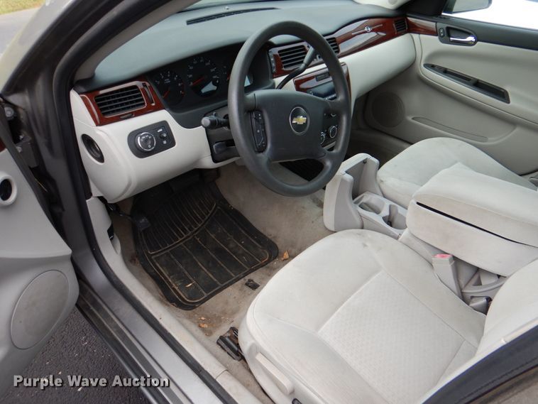 image for item IR9018 2006 Chevrolet Impala LS