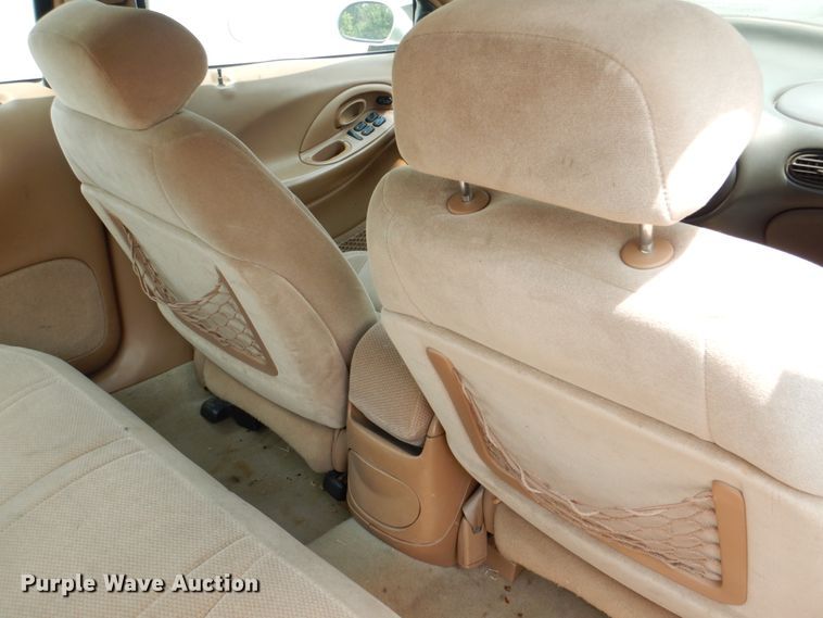 image for item IR9019 1997 Ford Taurus GL