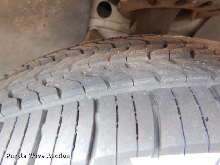 image for item IR9019 1997 Ford Taurus GL