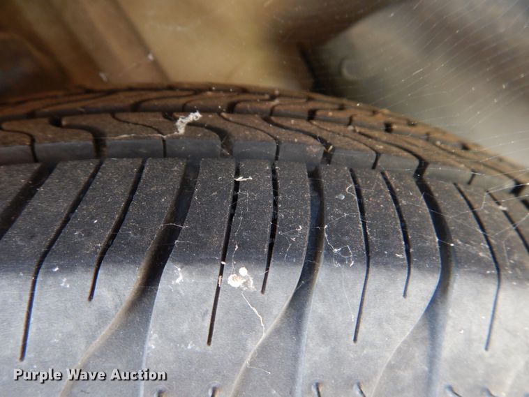 image for item IR9019 1997 Ford Taurus GL