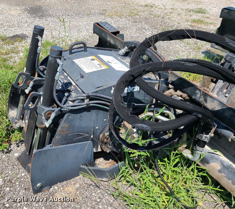 image for item IU9283 Bobcat  18"W skid steer cold planer