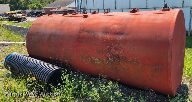 image for item IU9284 Tank