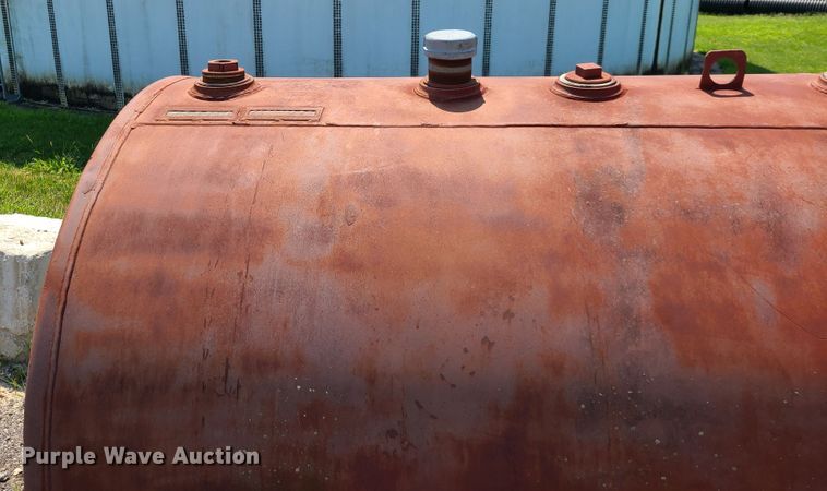 image for item IU9284 Tank