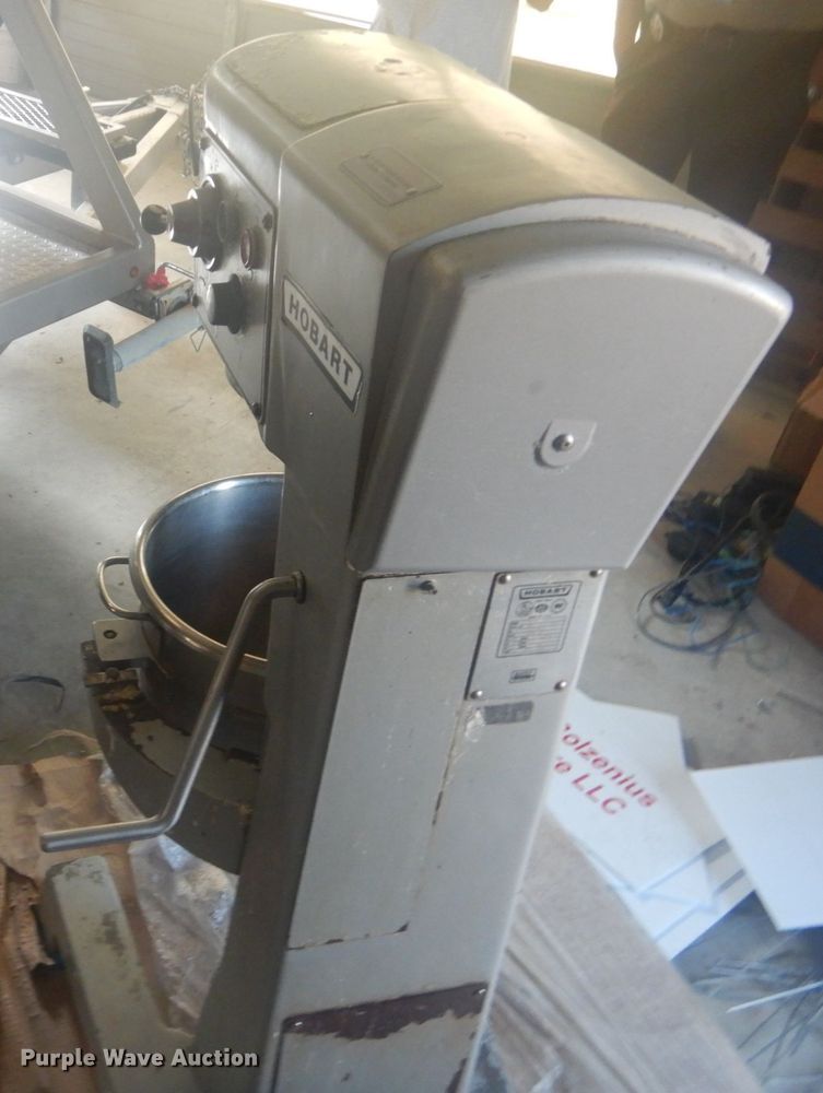 image for item JI9486 Hobart D300T  mixer