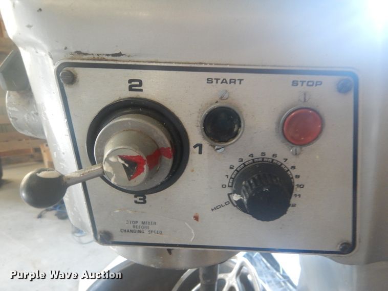 image for item JI9486 Hobart D300T  mixer