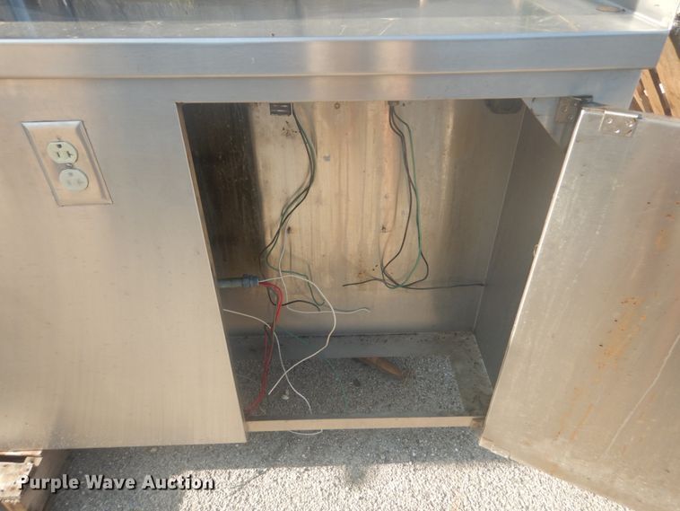 image for item JI9488 Food warming table