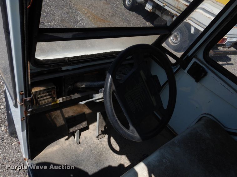 image for item JN9487 Club Car Carryall II  golf cart