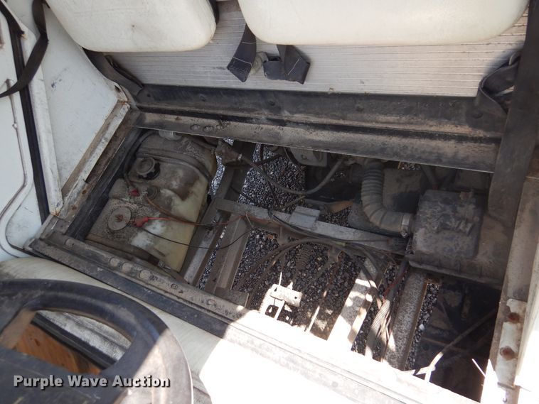 image for item JN9487 Club Car Carryall II  golf cart