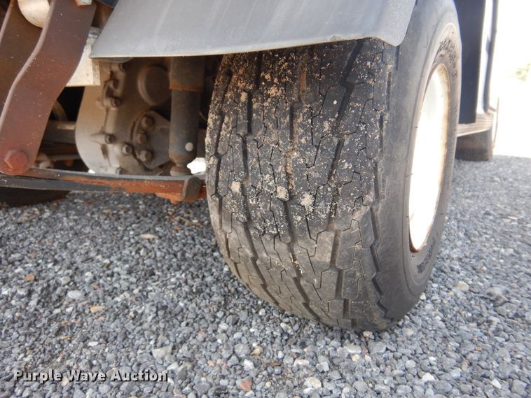 image for item JN9487 Club Car Carryall II  golf cart