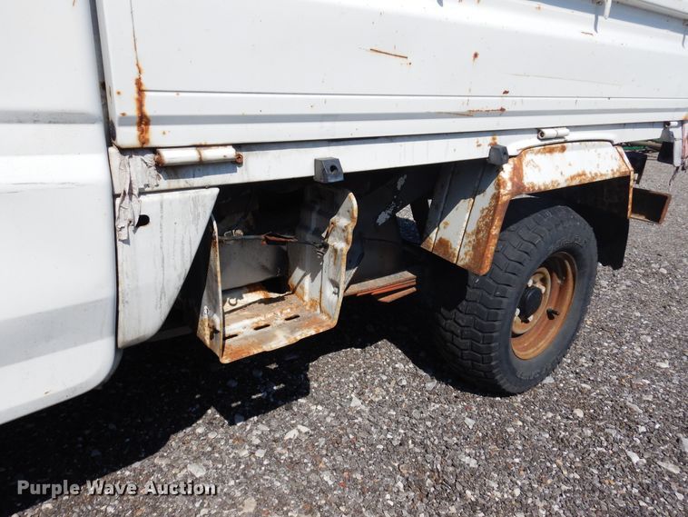 image for item JN9492 1996 Daihatsu HiJet  mini truck