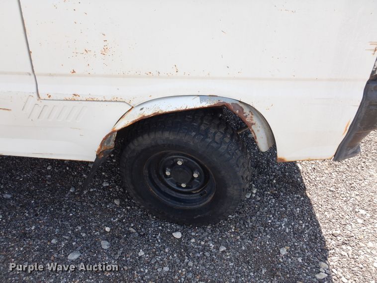 image for item JN9492 1996 Daihatsu HiJet  mini truck