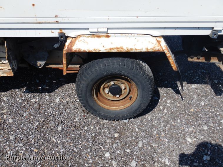 image for item JN9492 1996 Daihatsu HiJet  mini truck