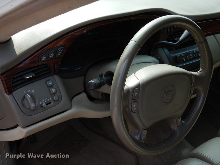 image for item JN9503 2003 Cadillac DeVille