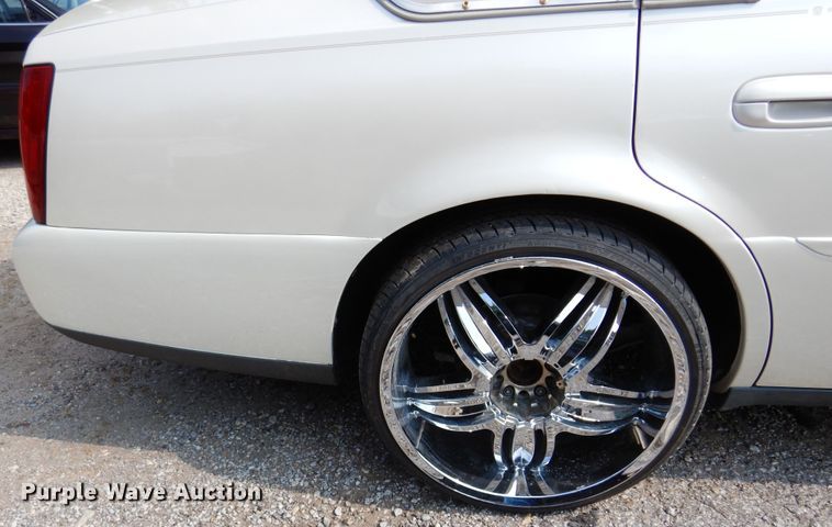 image for item JN9503 2003 Cadillac DeVille
