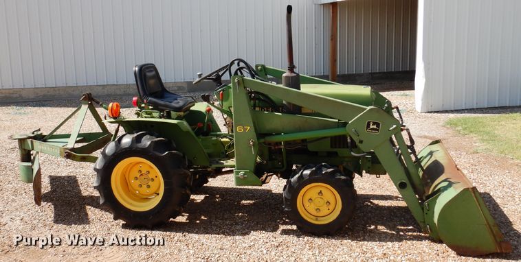 image for item JT9597 John Deere 650  MFWD tractor