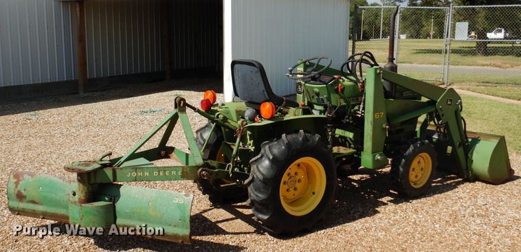 image for item JT9597 John Deere 650  MFWD tractor