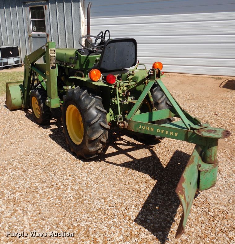 image for item JT9597 John Deere 650  MFWD tractor