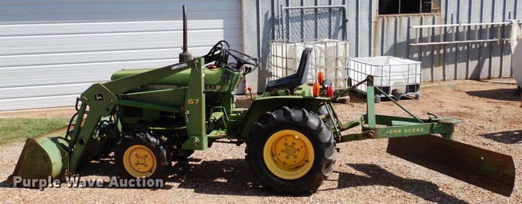 image for item JT9597 John Deere 650  MFWD tractor