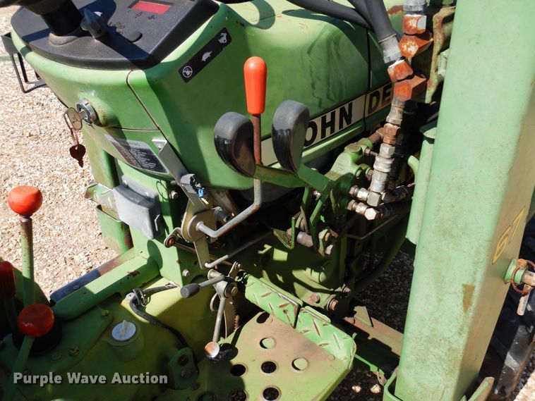 image for item JT9597 John Deere 650  MFWD tractor