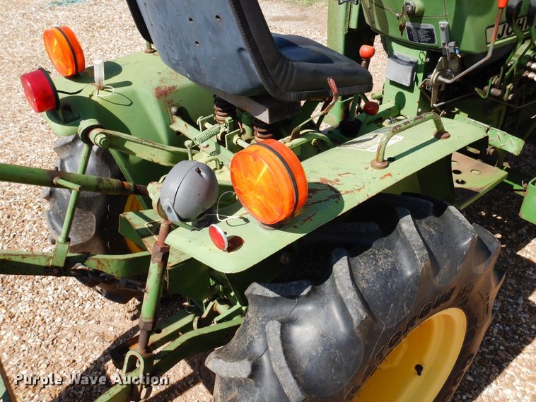 image for item JT9597 John Deere 650  MFWD tractor