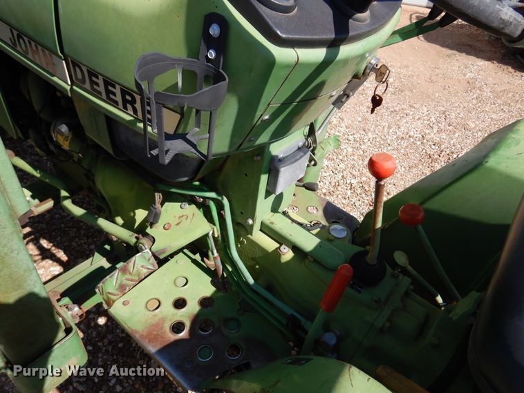 image for item JT9597 John Deere 650  MFWD tractor