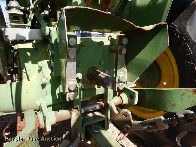 image for item JT9597 John Deere 650  MFWD tractor