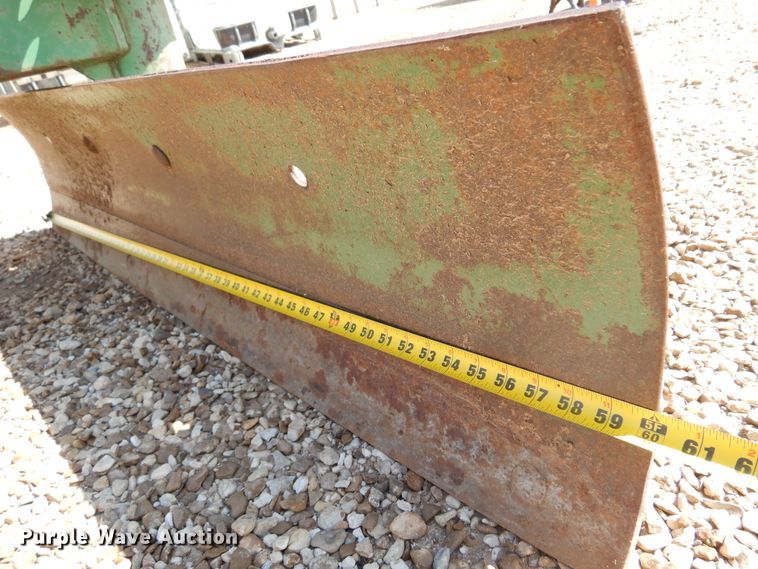 image for item JT9597 John Deere 650  MFWD tractor