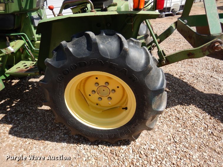image for item JT9597 John Deere 650  MFWD tractor