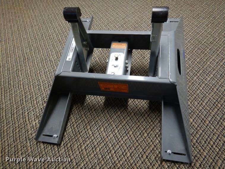 image for item JT9601 (2) B&W Companion fifth wheel bases