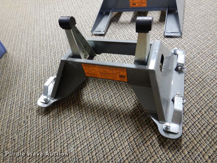 image for item JT9601 (2) B&W Companion fifth wheel bases