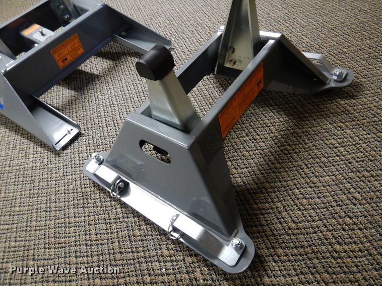 image for item JT9601 (2) B&W Companion fifth wheel bases