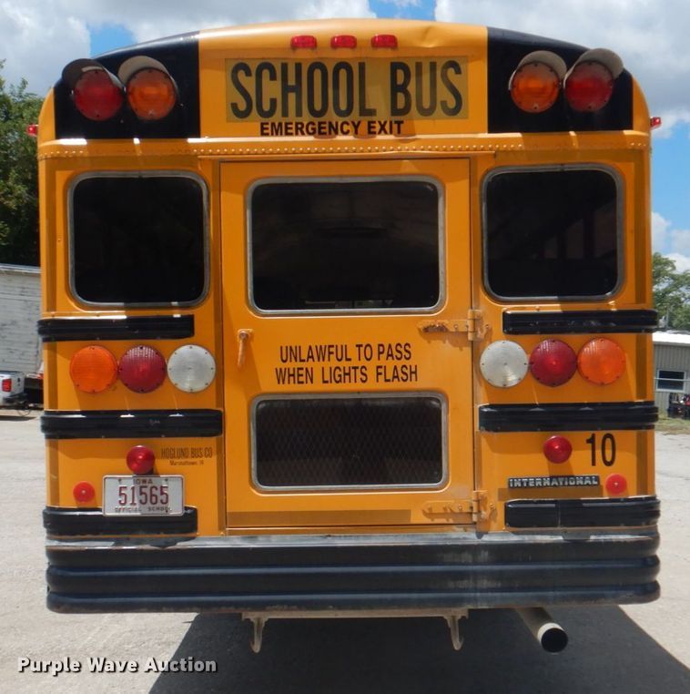 image for item JY9846 2002 International 3800  school bus