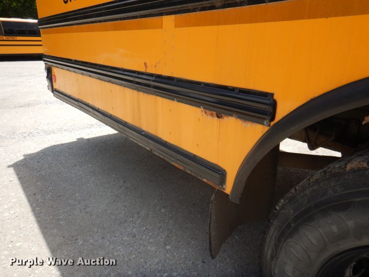 image for item JY9846 2002 International 3800  school bus