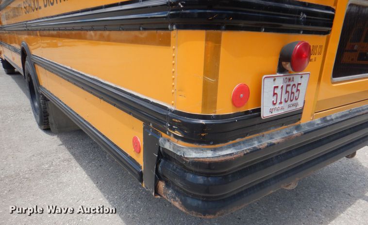 image for item JY9846 2002 International 3800  school bus