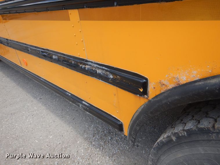 image for item JY9846 2002 International 3800  school bus