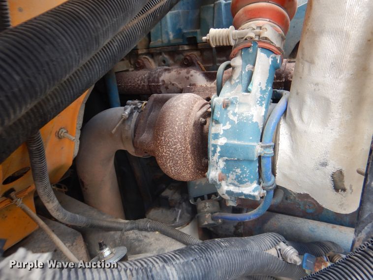 image for item JY9846 2002 International 3800  school bus