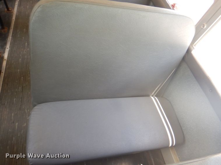 image for item JY9846 2002 International 3800  school bus