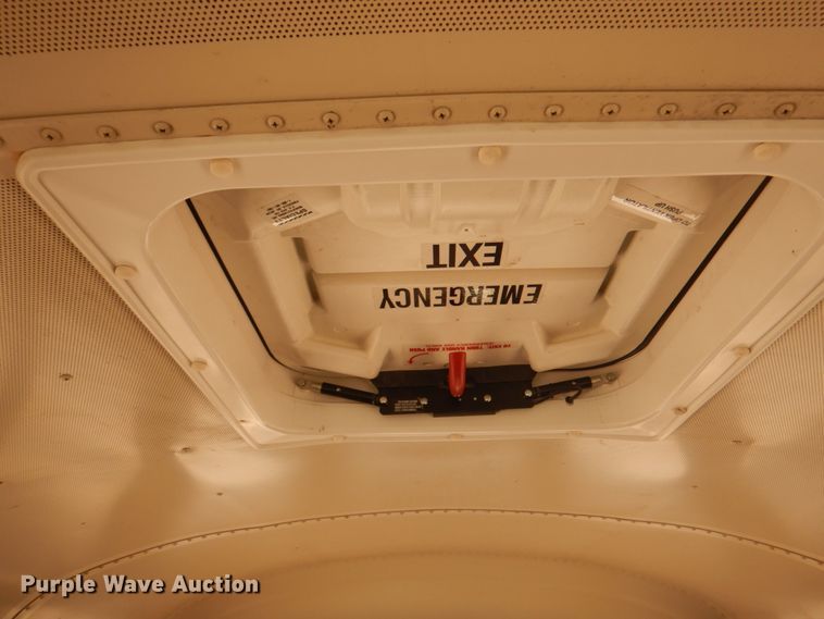 image for item JY9846 2002 International 3800  school bus