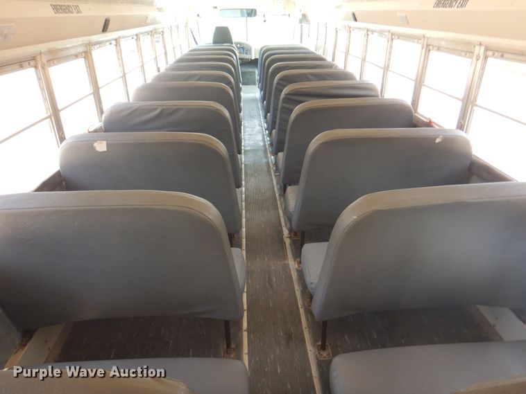 image for item JY9846 2002 International 3800  school bus