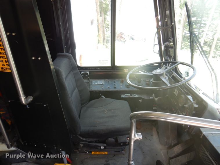 image for item JZ9902 2000 Orion  transit bus