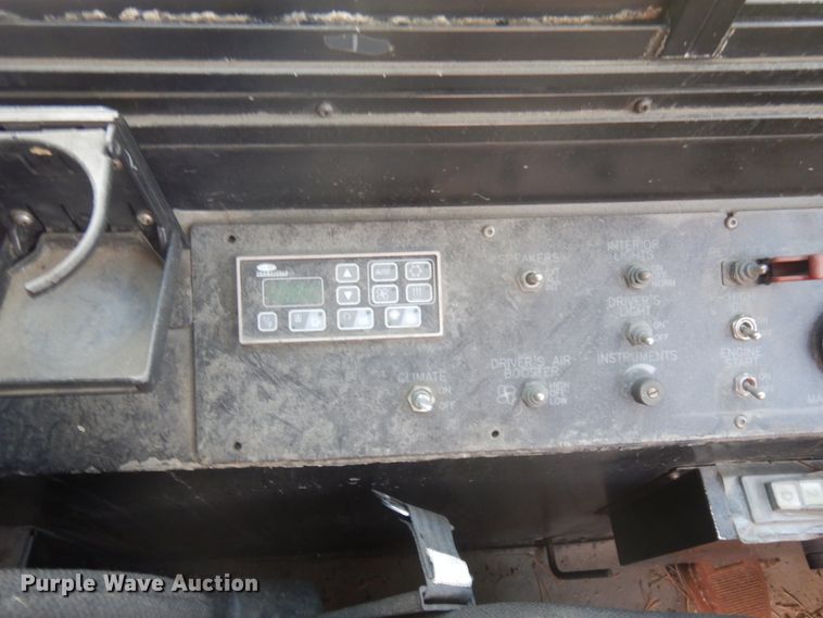 image for item JZ9902 2000 Orion  transit bus