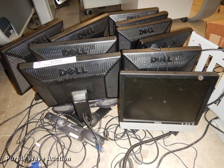 image for item KC9192 (11) Dell monitors