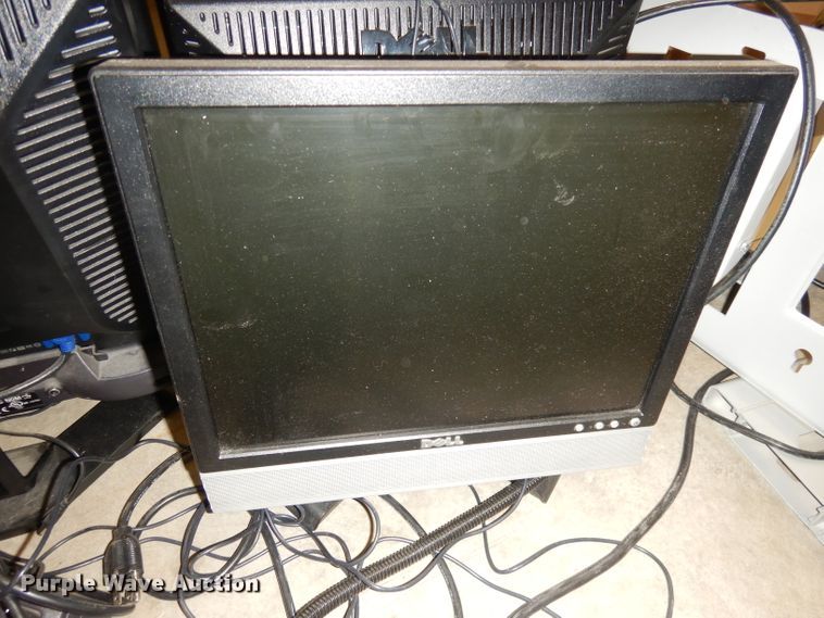image for item KC9192 (11) Dell monitors