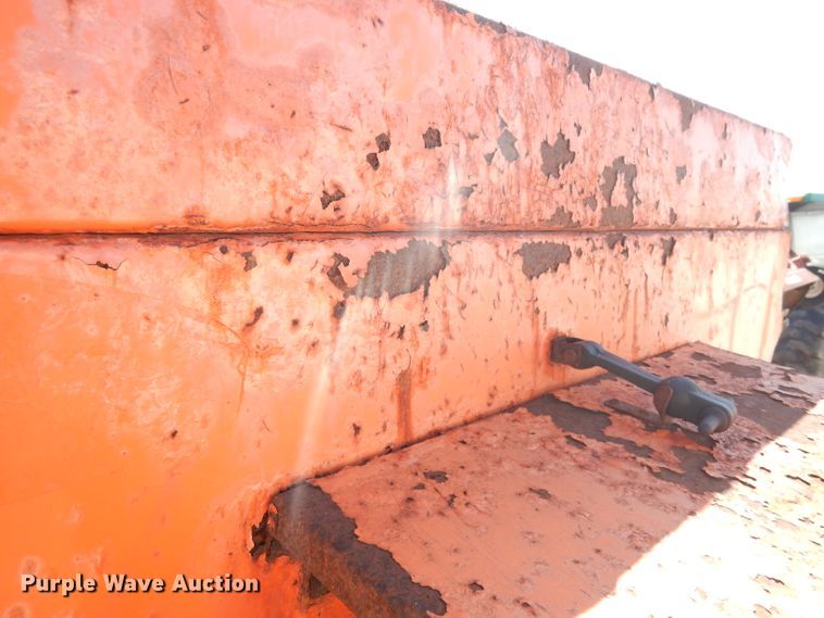 image for item KC9199 Henderson  spreader