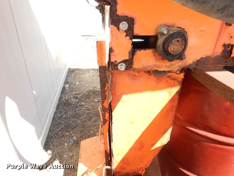 image for item KC9199 Henderson  spreader