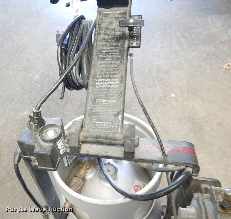 image for item KC9206 Eagle floor buffer