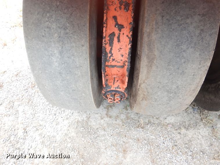 image for item KC9240 1995 Hamm GRW5  pneumatic roller